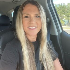 Meet your Posher, Amber